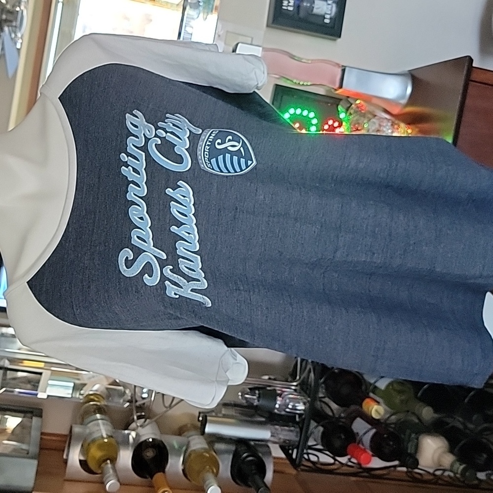 Fanatics. Sporting kansas city. T shirt. 2XL